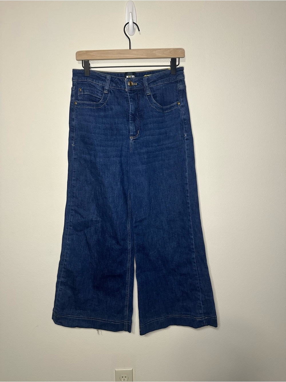 Maeve by Anthropologie dark wash wide leg ankle crop jeans size 28 OBI454557